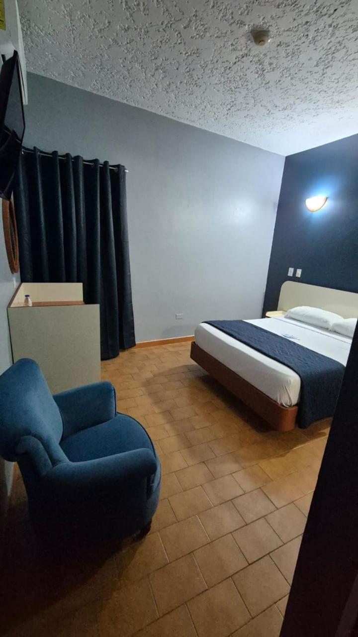 Hotel El Arroyo カラカス エクステリア 写真