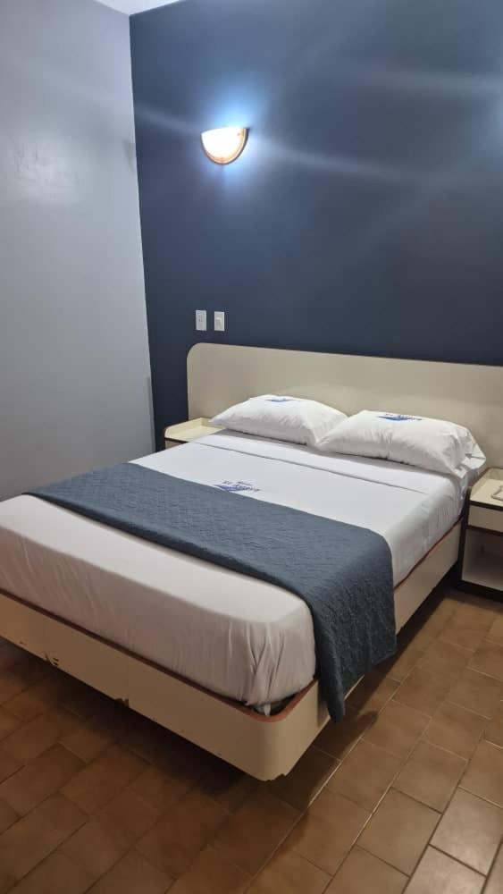 Hotel El Arroyo カラカス エクステリア 写真